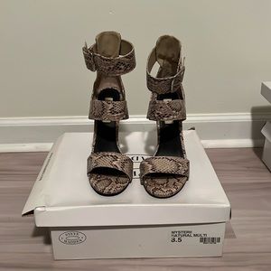 Steve Madden snake heel